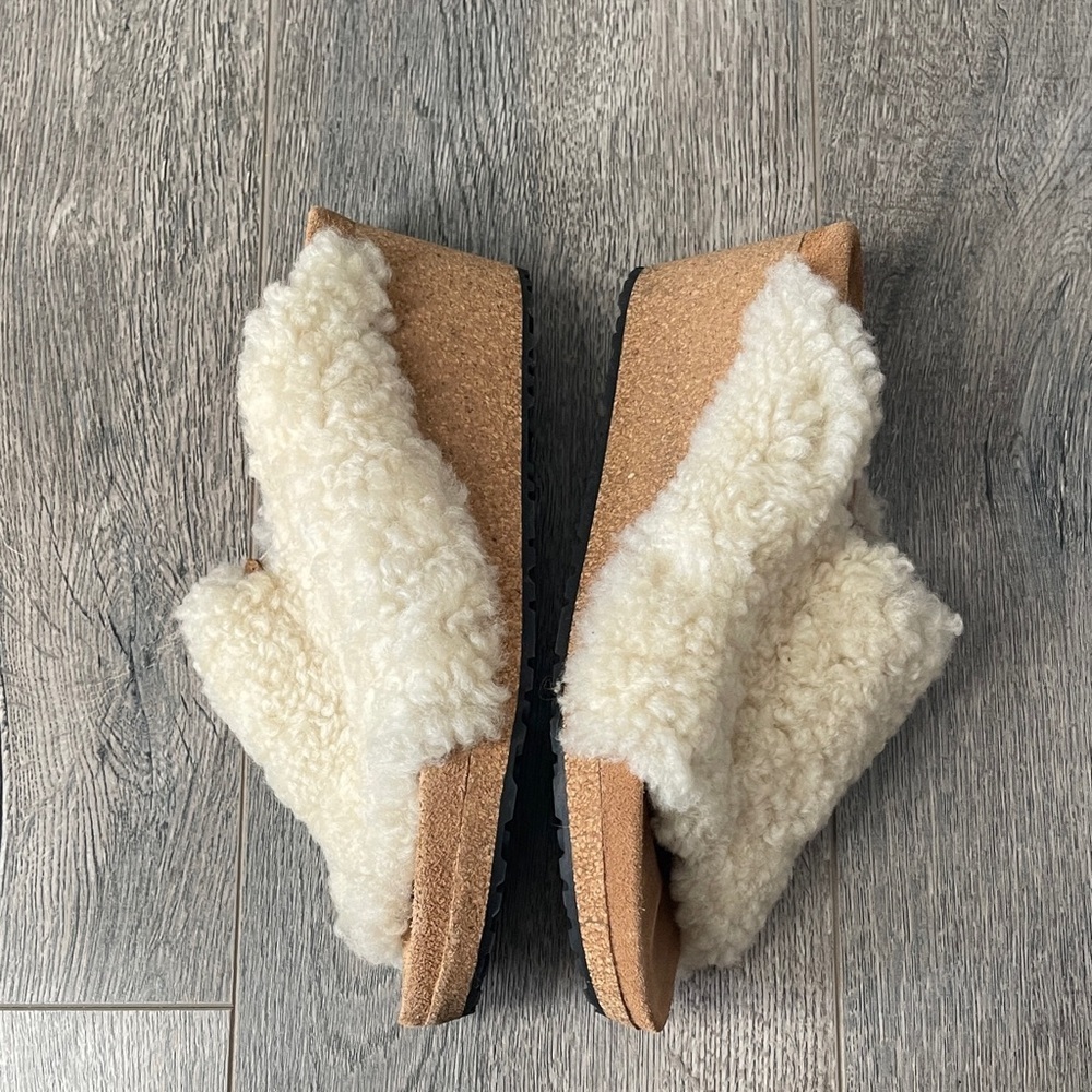 Papillio Cream Shearling Slippers - Picture 5 of 9